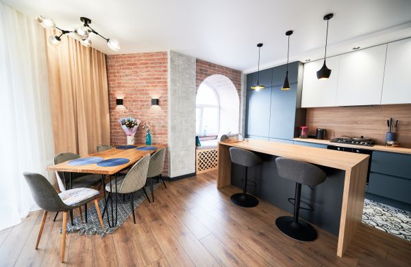 Laminate Flooring Service